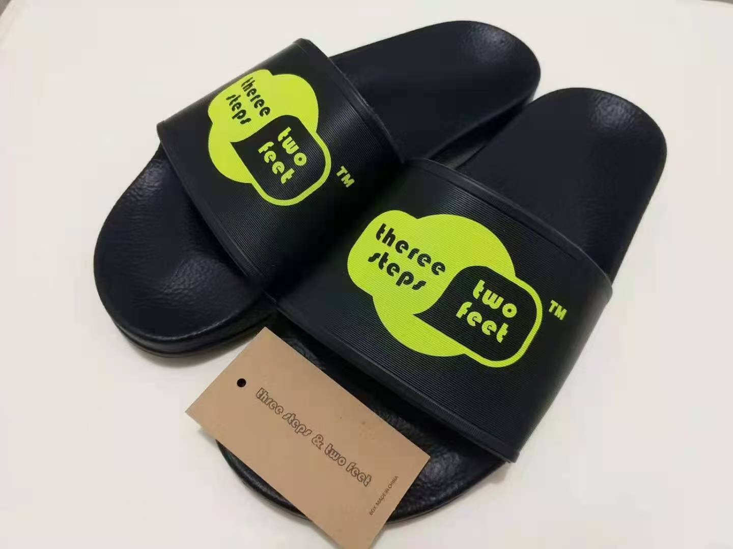 Черные тапочки1