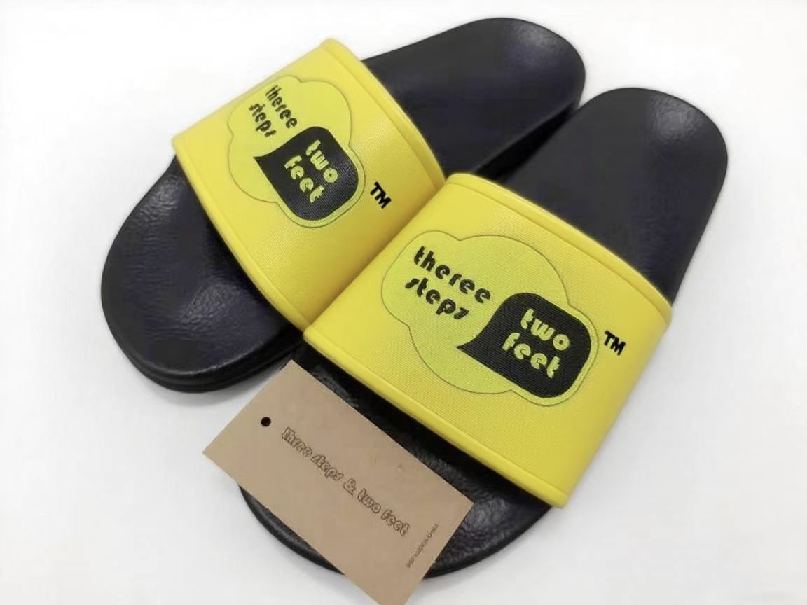 Спортивная обувь нового продукта