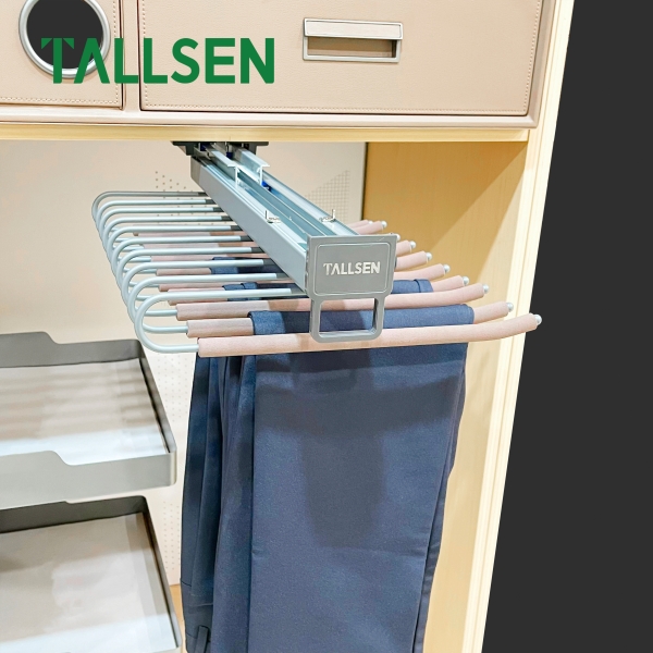 SH8223 Верхняя однорядная стойка для брюк