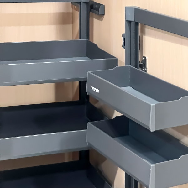 PO6331 Высокий шкаф с синхронизированной корзиной