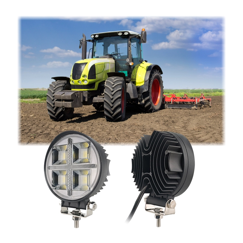 Мощный светодиодный рабочий фонарь для промышленной тяжелой техники.