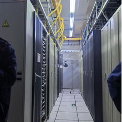 В компании Shanghai Unicom внедрена интеллектуальная система точного контроля температуры Sichuan Aide , позволяющая ежегодно экономить 223 000 юаней на электроэнергии.