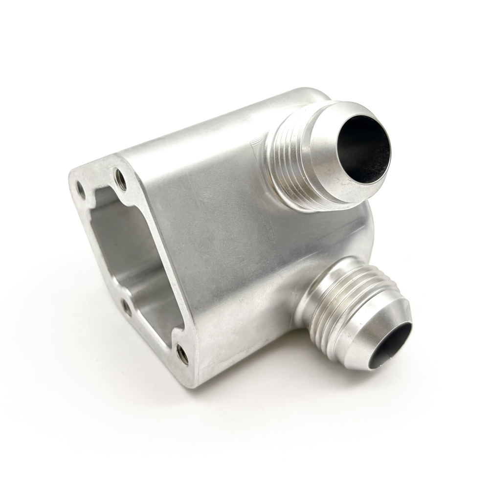 Четырехосный корпус автомобильного термостата, обработанный на станке с ЧПУ