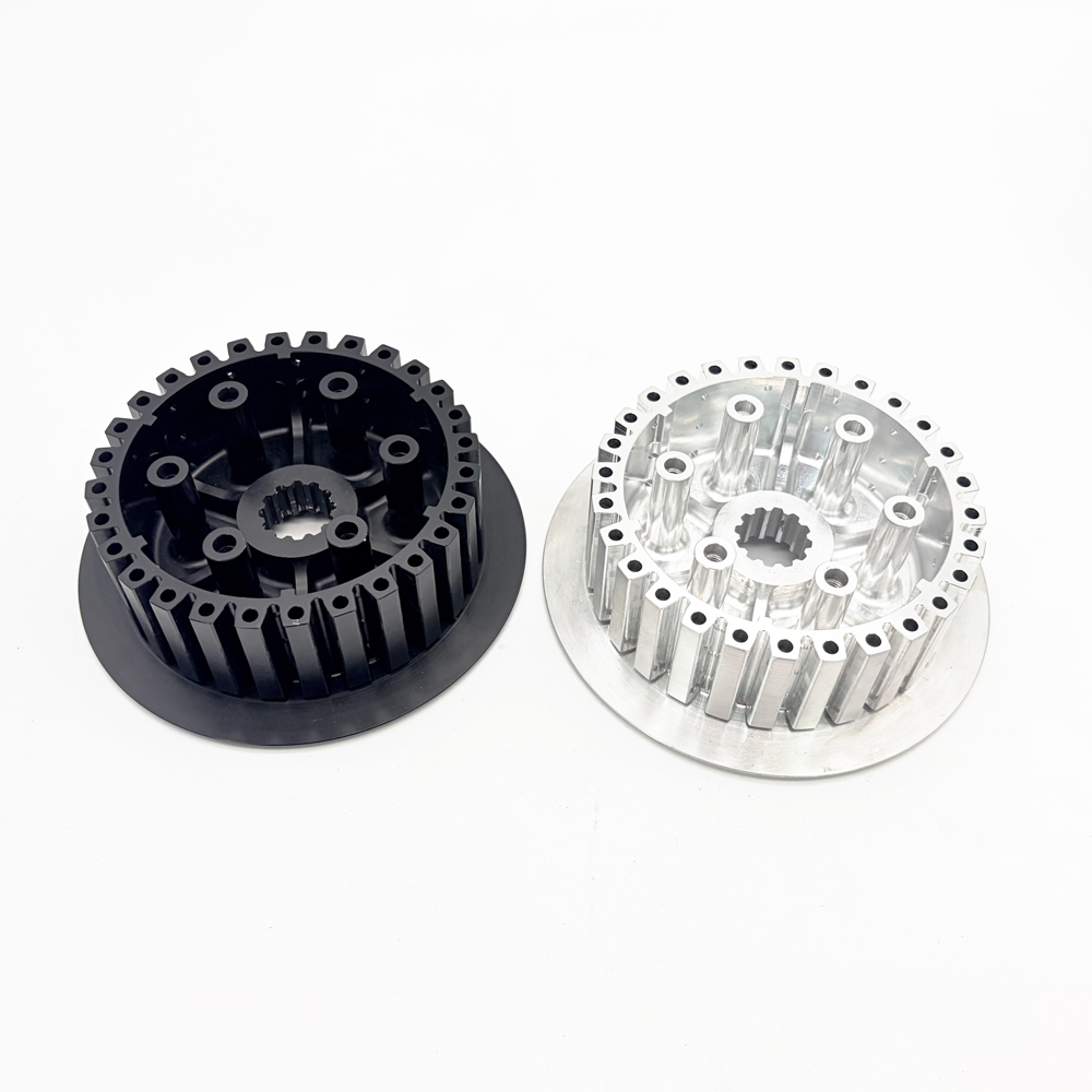 Четырехосевая прецизионная обработка компонентов червячной передачи позволяет выполнять фрезерование нескольких поверхностей и обработку профиля зубьев за одну установку.