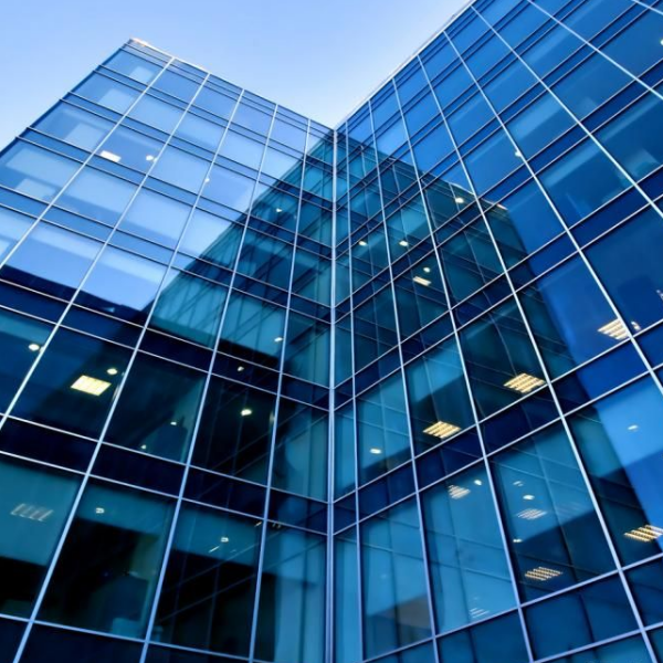 Первая выставка в Сюнъане привлекает внимание Ультранизкое энергопотребление тонких стеклопакетов с двойным остеклением достигает технологического прорыва с коэффициентом K ≤ 1,0