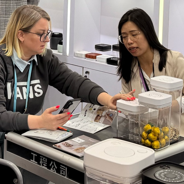 Квадратные пластиковые вакуумные банки для хранения – серия High Vacuum