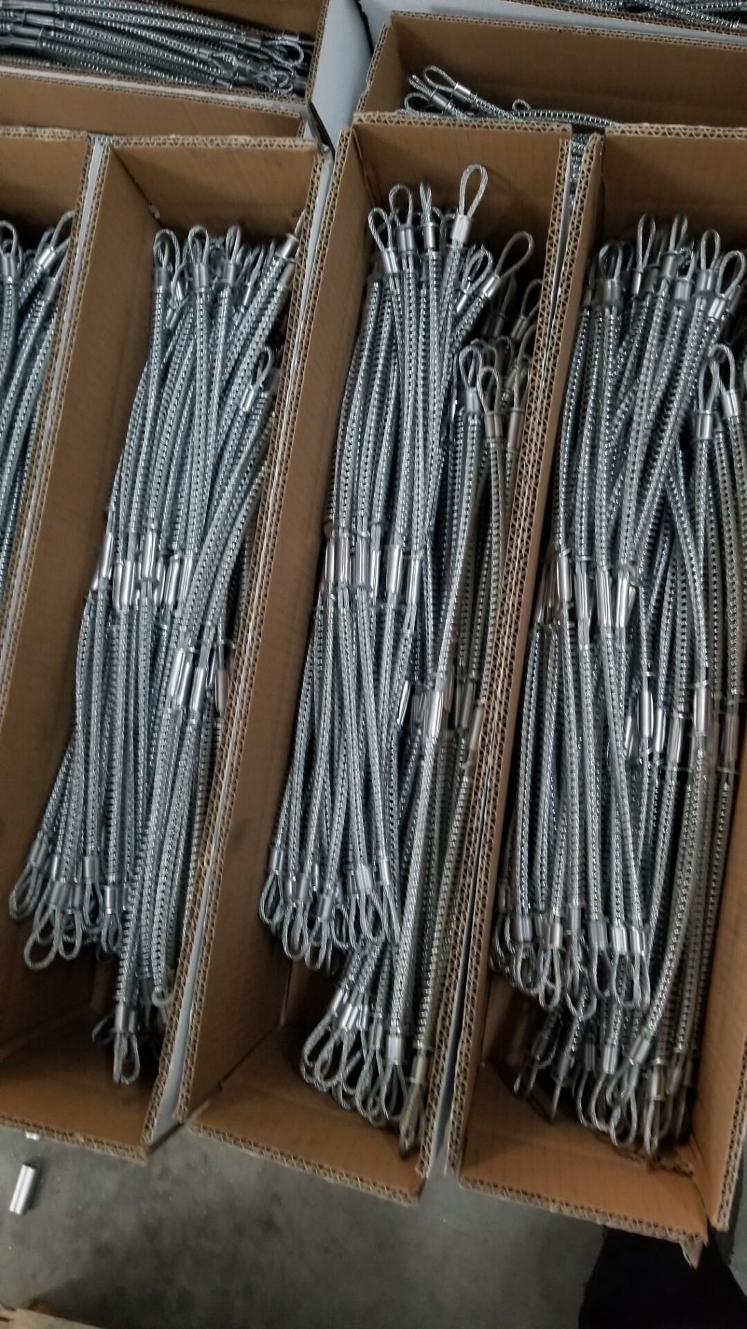 Трос безопасности для защиты от кнута: