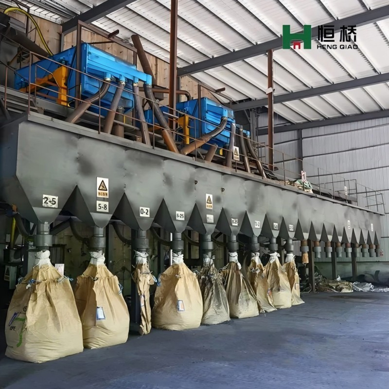 Черный карбид кремния в небольших мешках по 25 кг или по требованию.