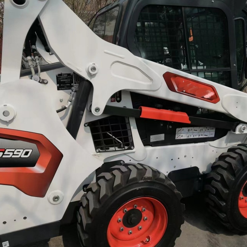 Мини-погрузчик Bobcat S590