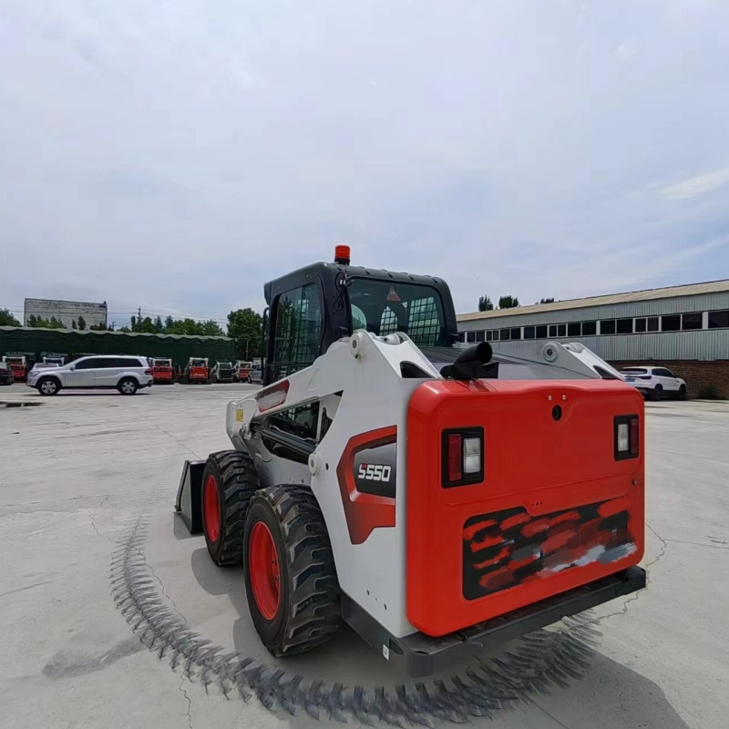 Мини-погрузчик Bobcat S550