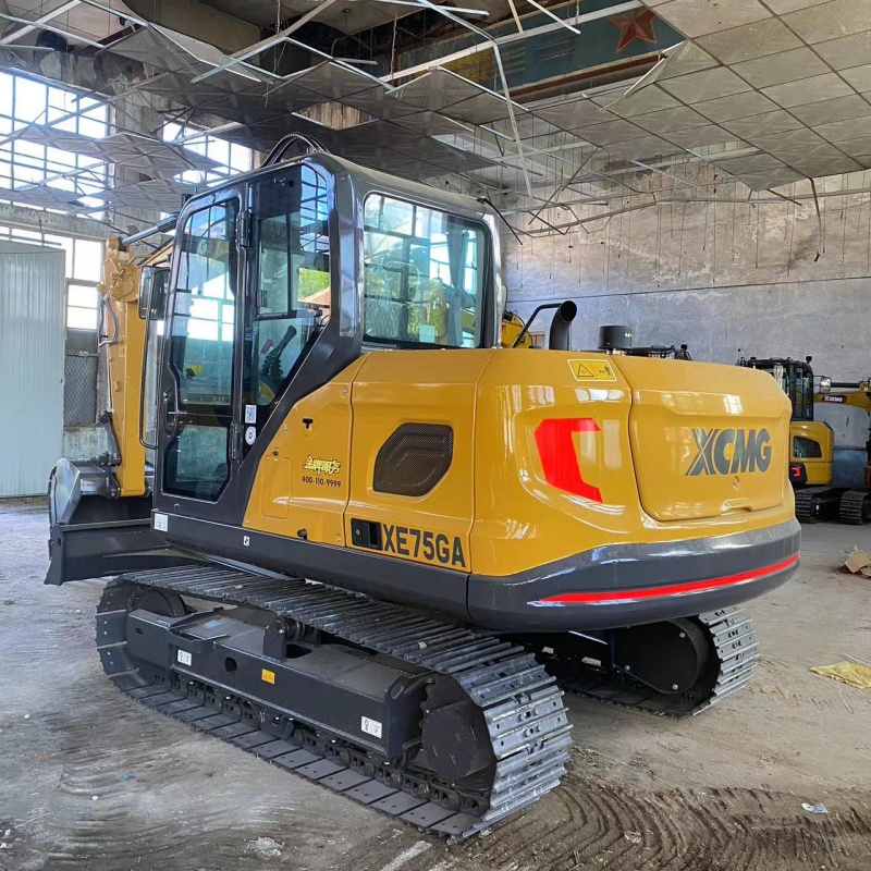 Гусеничный экскаватор XCMG XE75GA