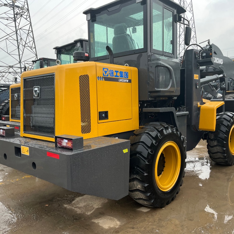 Микроэкскаватор XCMG LW230FM