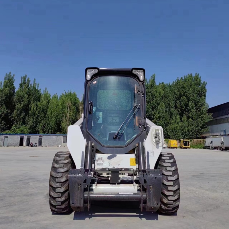 Мини-погрузчик Bobcat S550