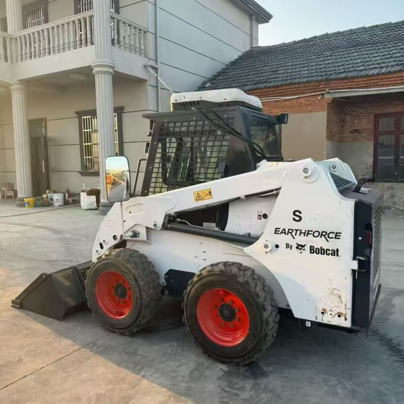 Мини-погрузчик Bobcat S16