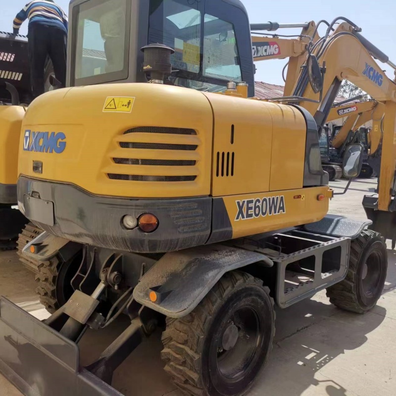 Колёсный экскаватор XCMG XE60WA