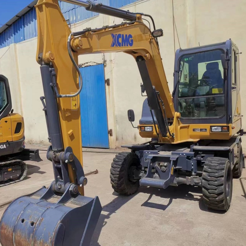 Колёсный экскаватор XCMG XE60WA