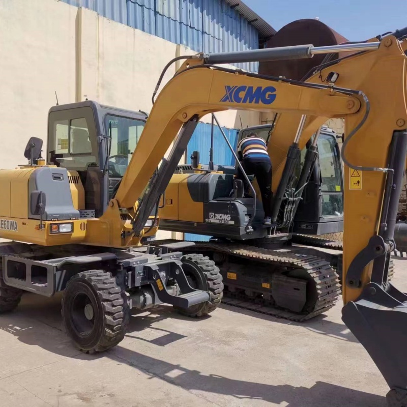 Колёсный экскаватор XCMG XE60WA