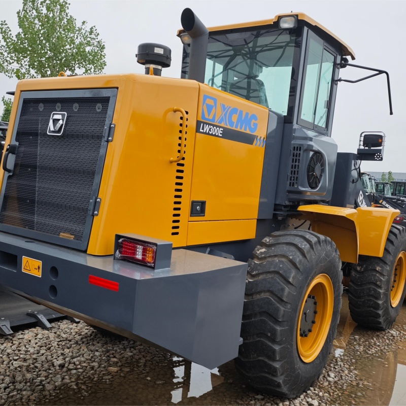 Погрузчик XCMG LW300E