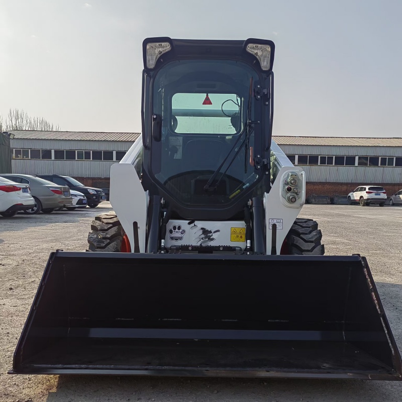 Мини-погрузчик Bobcat S530