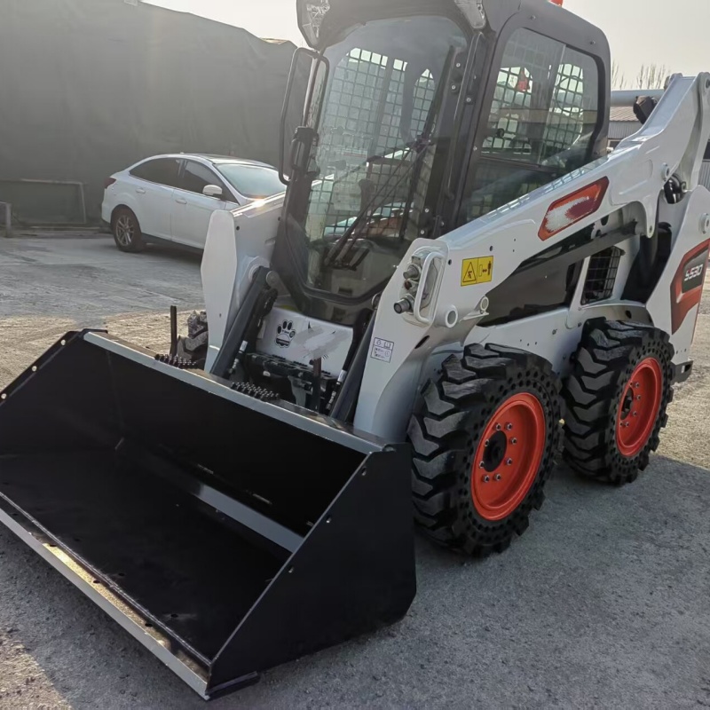 Мини-погрузчик Bobcat S530