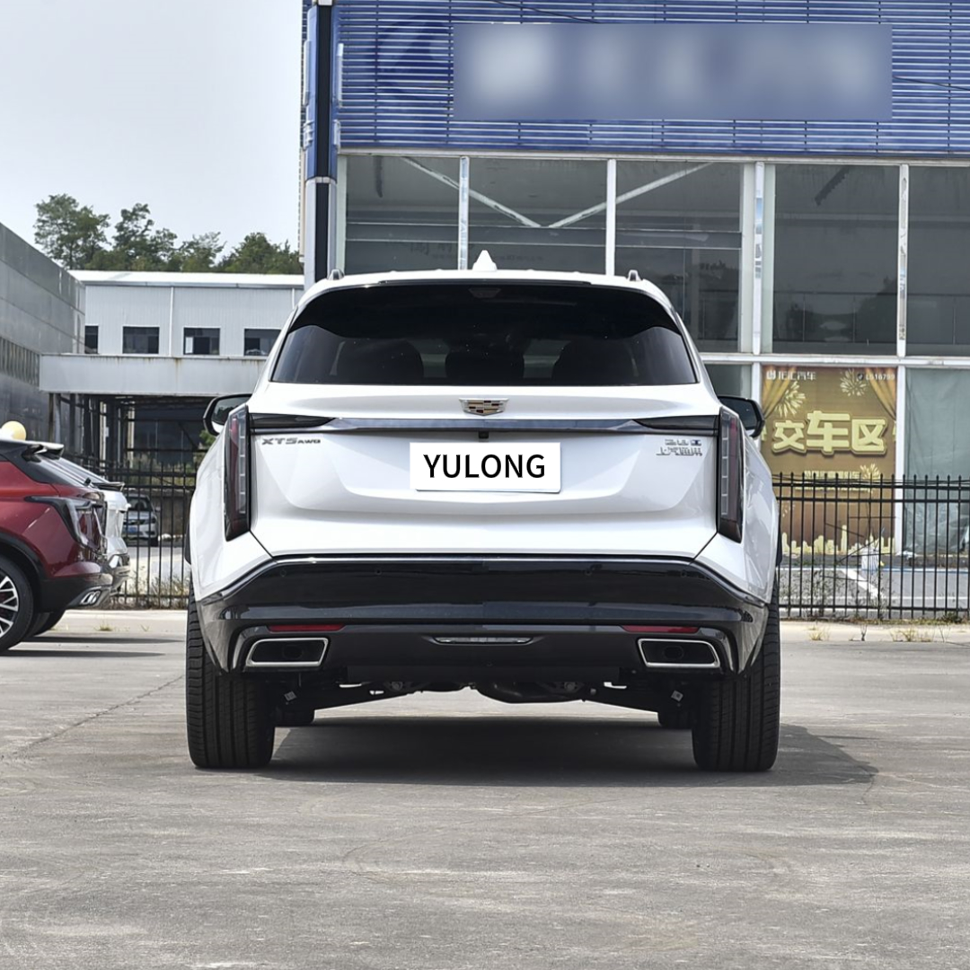 Лучший внедорожник по соотношению цены и качества C-Adillac XT5