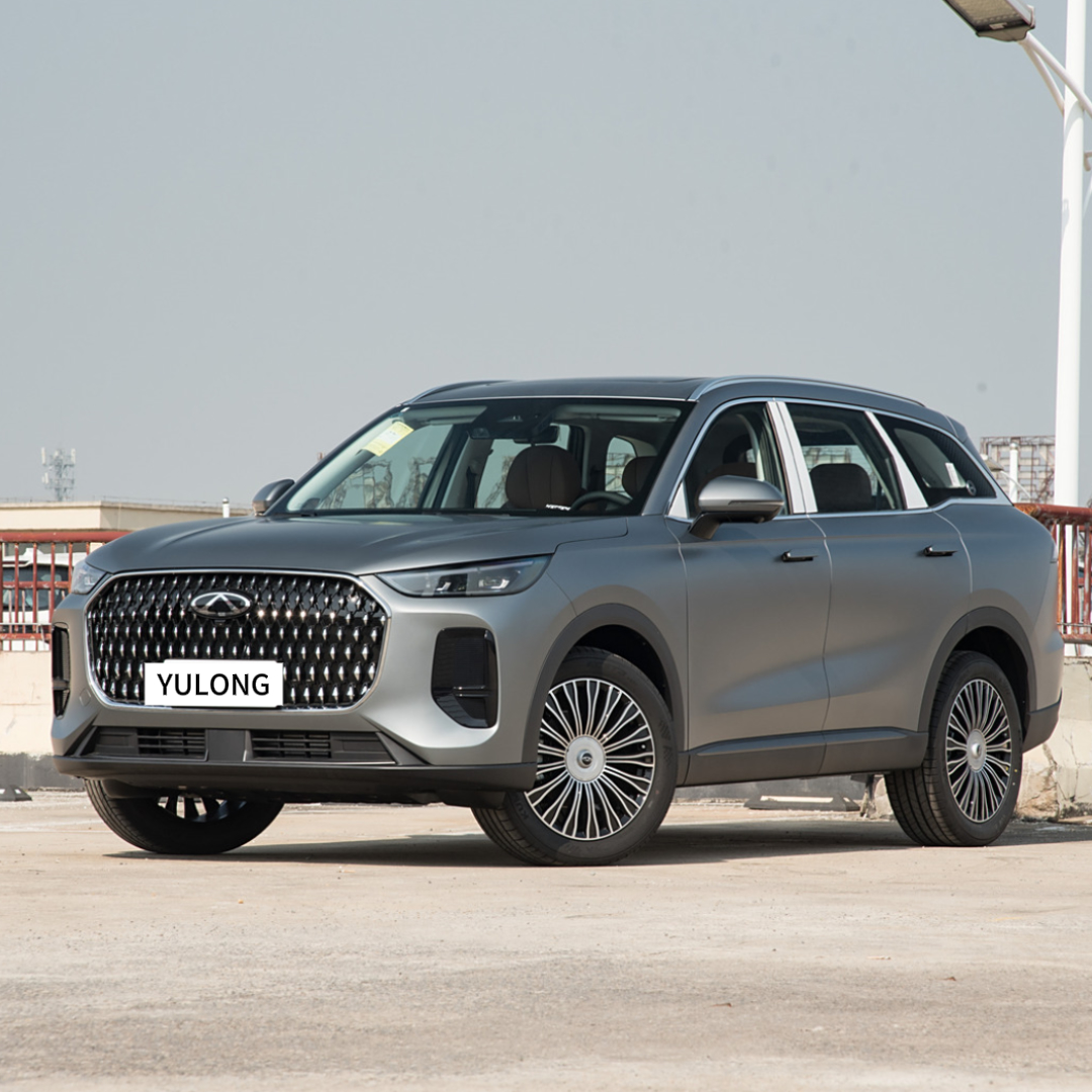 Tiggo 8 — среднеразмерный внедорожник производства Chery Automobile.