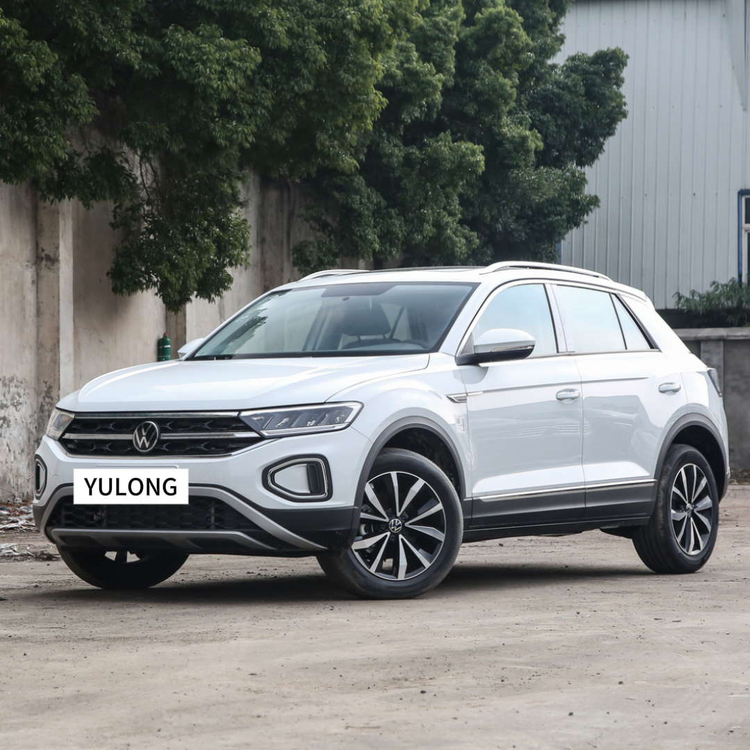 Volkswagen t-roc 300TSI DSG панорамный люк на крыше бензиновый автомобиль