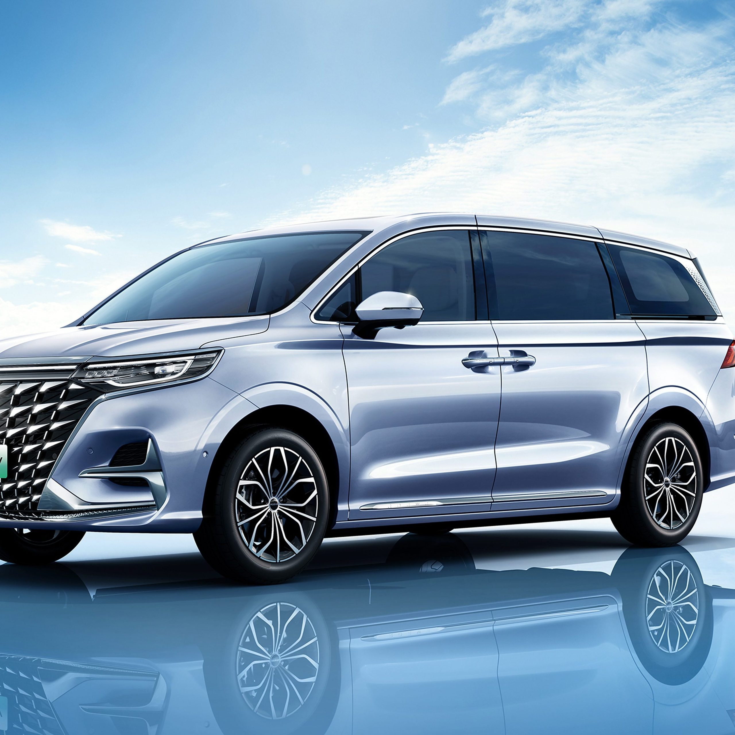 Roewe iMAX8 2024 400TGI Премиум-версия