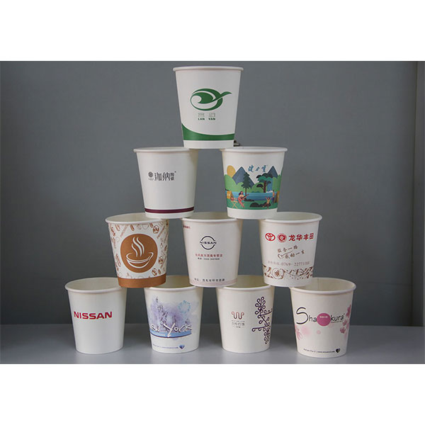 Представляем наши совершенно новые водостойкие бумажные стаканы пищевого класса: термостойкие (выдерживают температуру до 90°C) и подходящие для упаковки широкого ассортимента напитков.