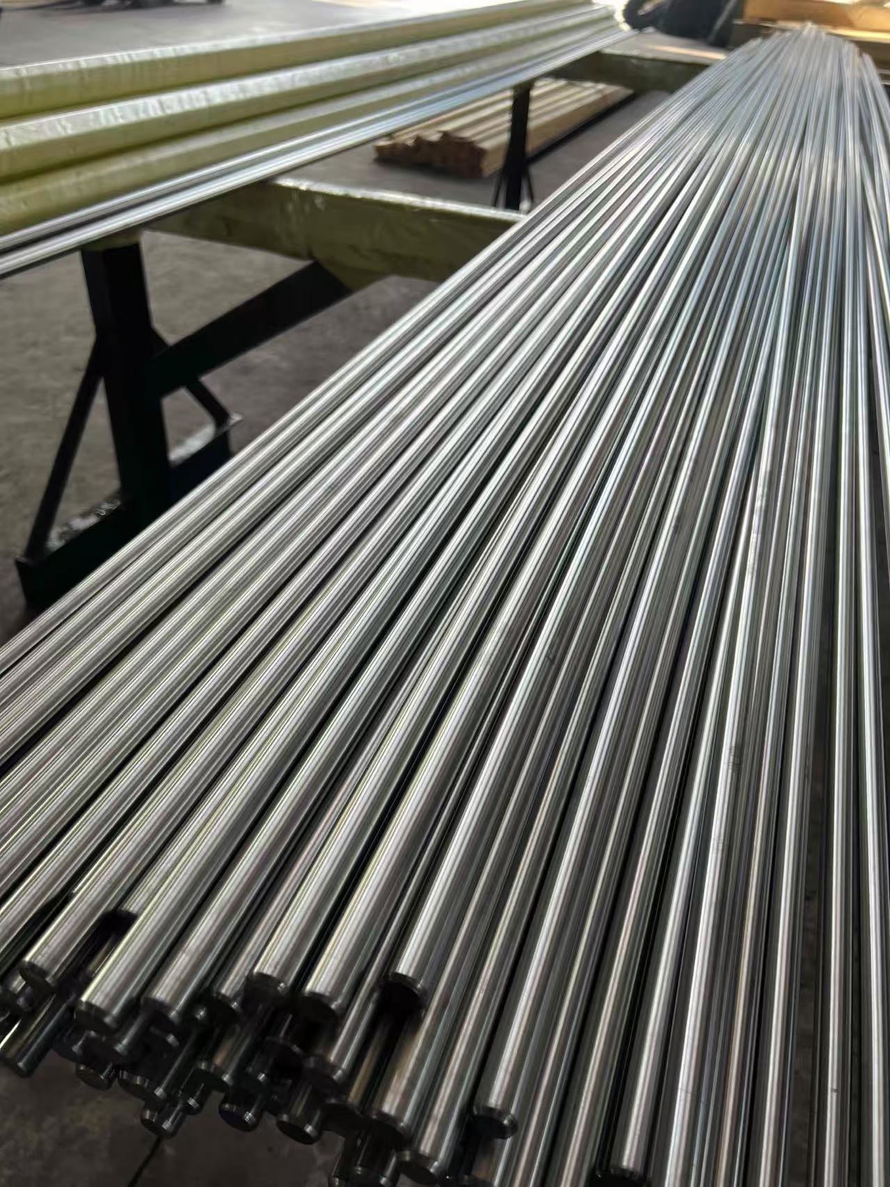 Сталь 1Cr11MoV / 14Cr11MoV / 15Х11МФ / 1Х11МФ — Хромомолибденованадиевая мартенситная жаропрочная сталь