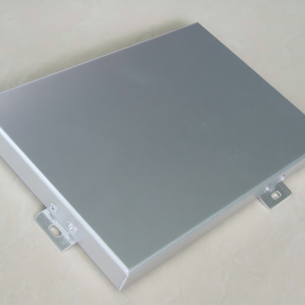 Что такое однослойные алюминиевые панели? — Комплексный анализ «металлической оболочки» современной архитектуры