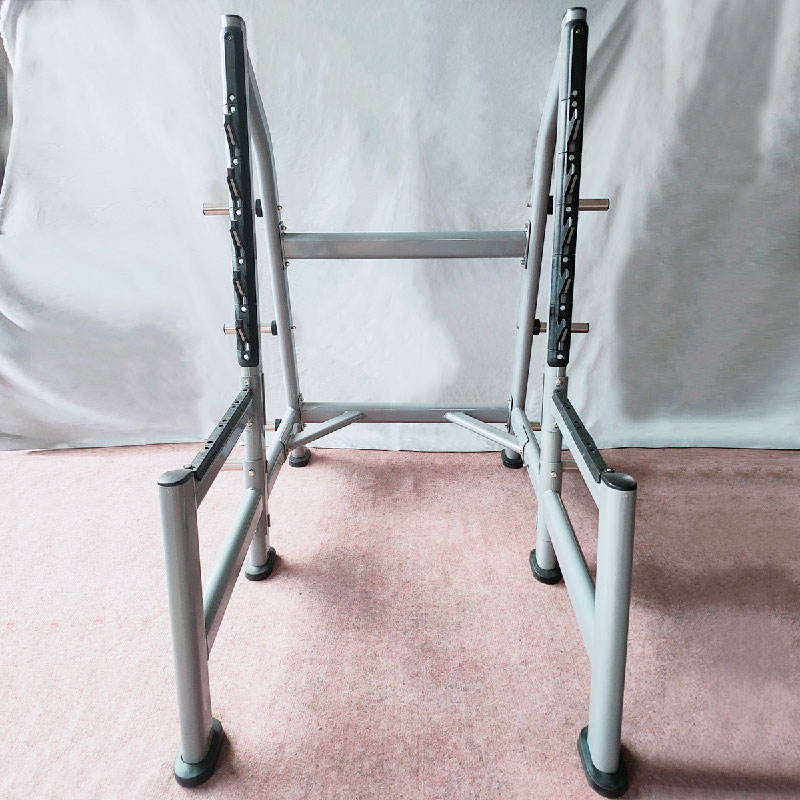 Тренажер для приседаний: Эффективное повышение нижних конечностей