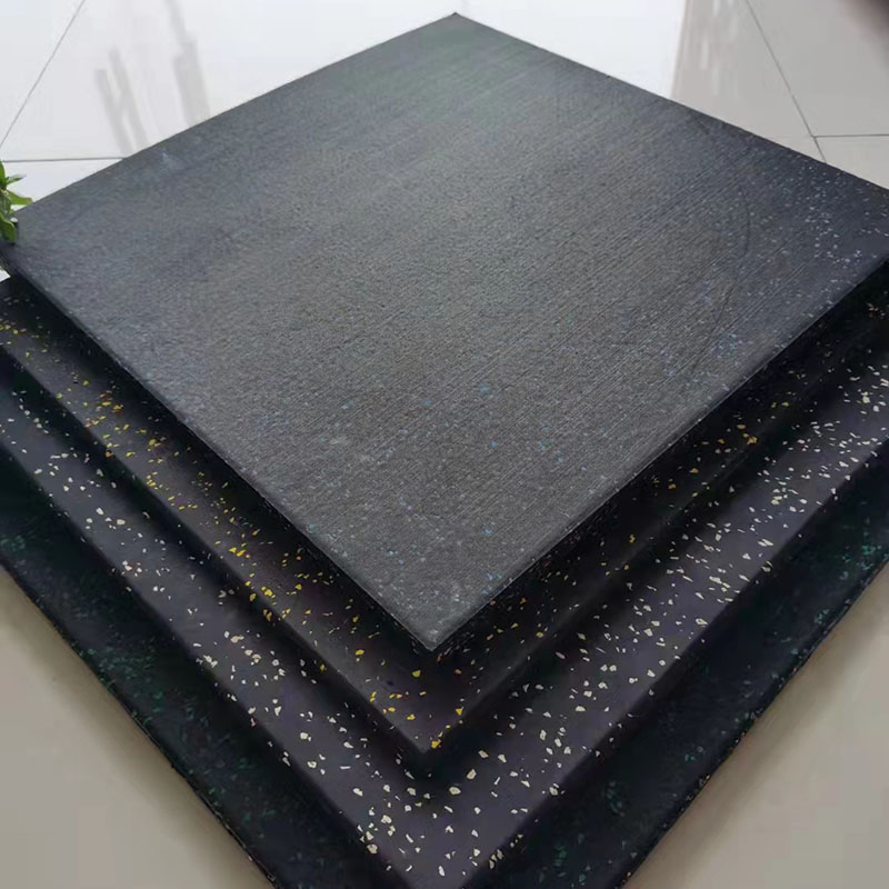 Описание резиновых напольных покрытий