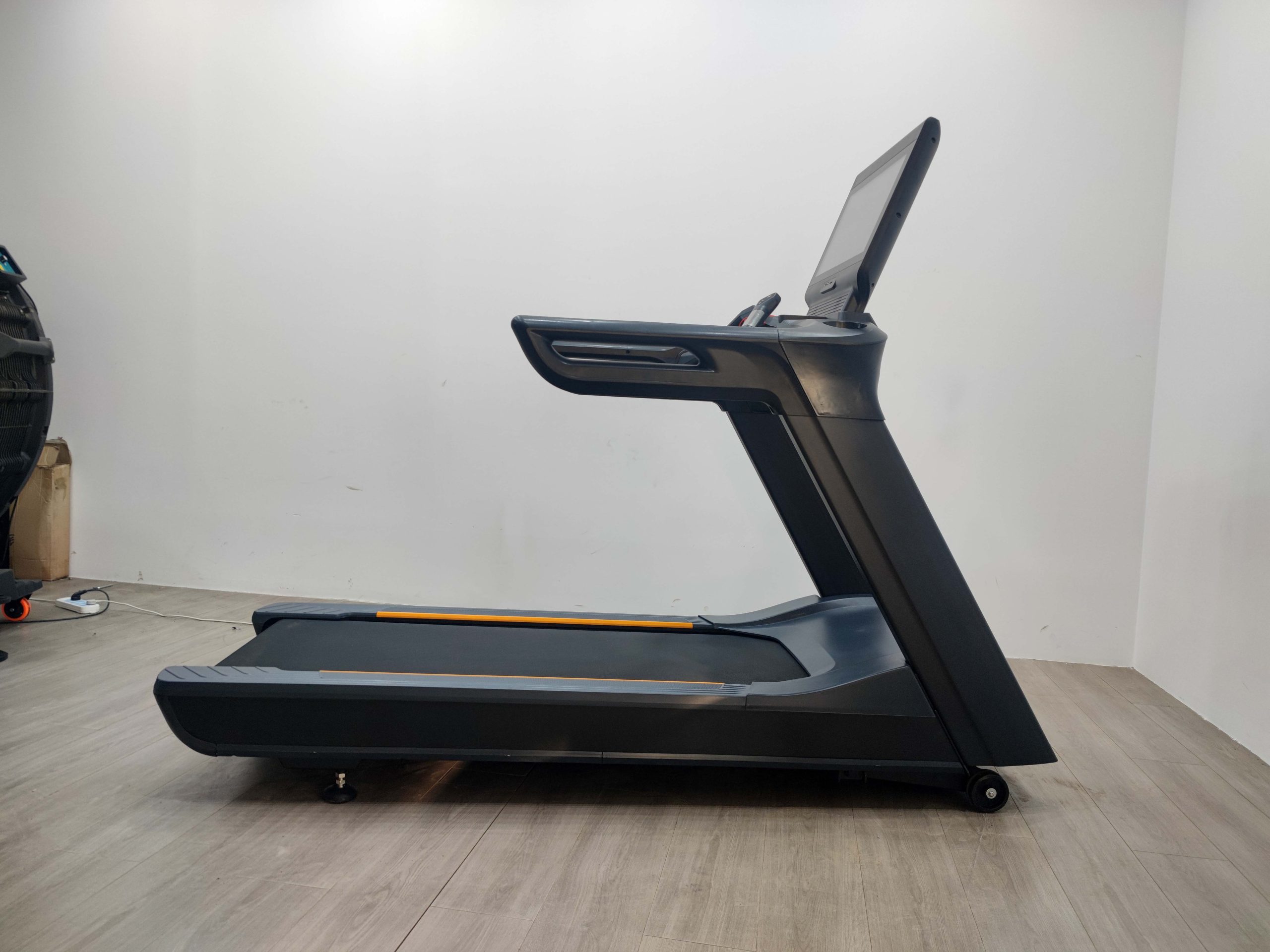 Коммерческая беговая дорожка XZ-T919