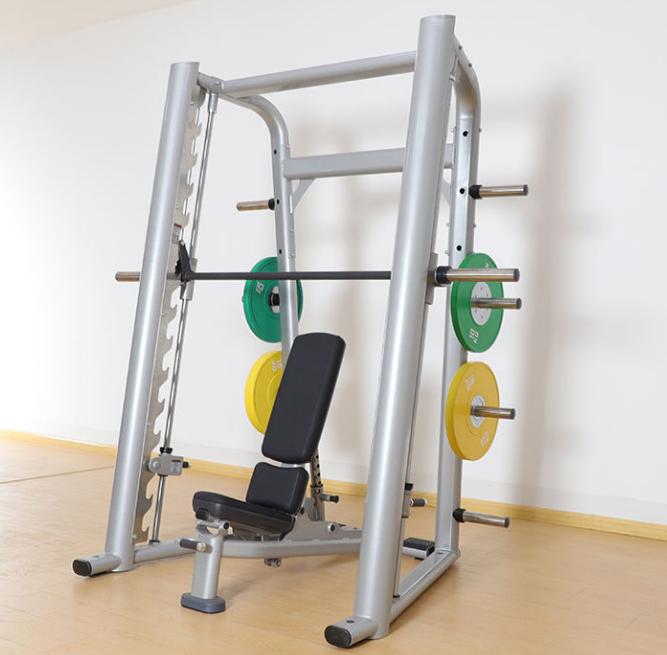 Рама для жима на Смите: безопасная и эффективная тренировка плеч и груди