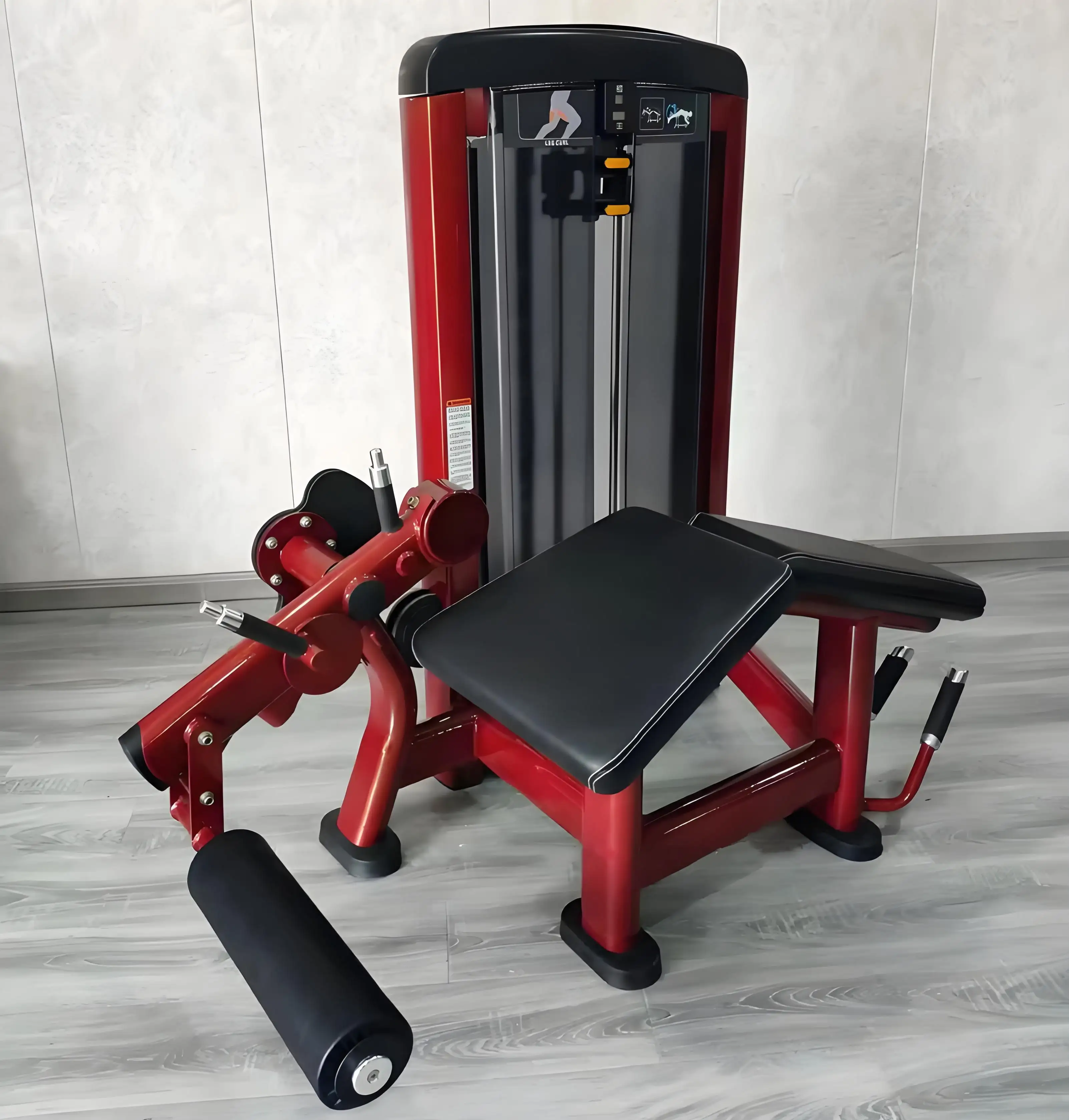 Горизонтальный тренажер для сгибания ног: быстрое формирование контуров задней части бедра