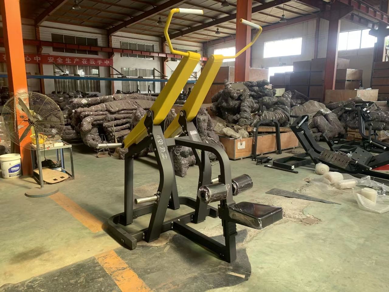 Тренажер для лежачего выталкивания ног: тренировка нижней части тела на развитие взрывной силы