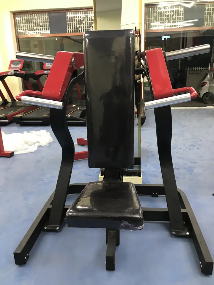 Тренажер для жима плеч сидя: эффективное формирование рельефных дельтовидных мышц