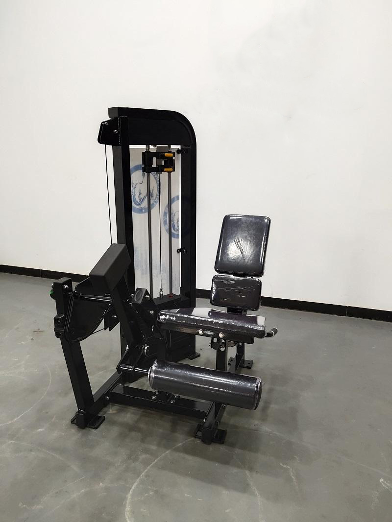 Сидячий тренажёр для разгибания ног: эффективная проработка квадрицепса