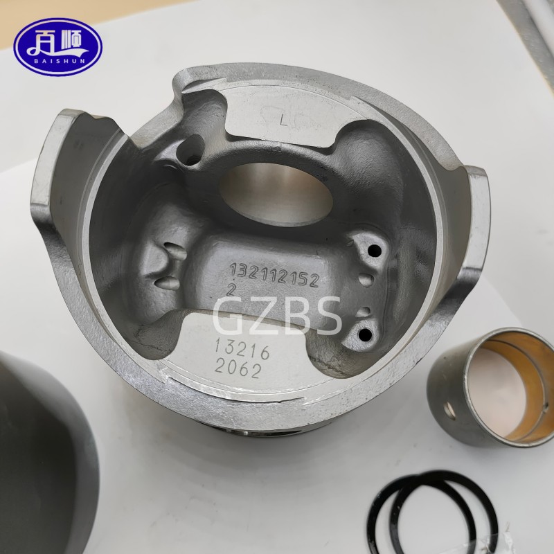 Комплект из четырех частей для двигателя Isuzu