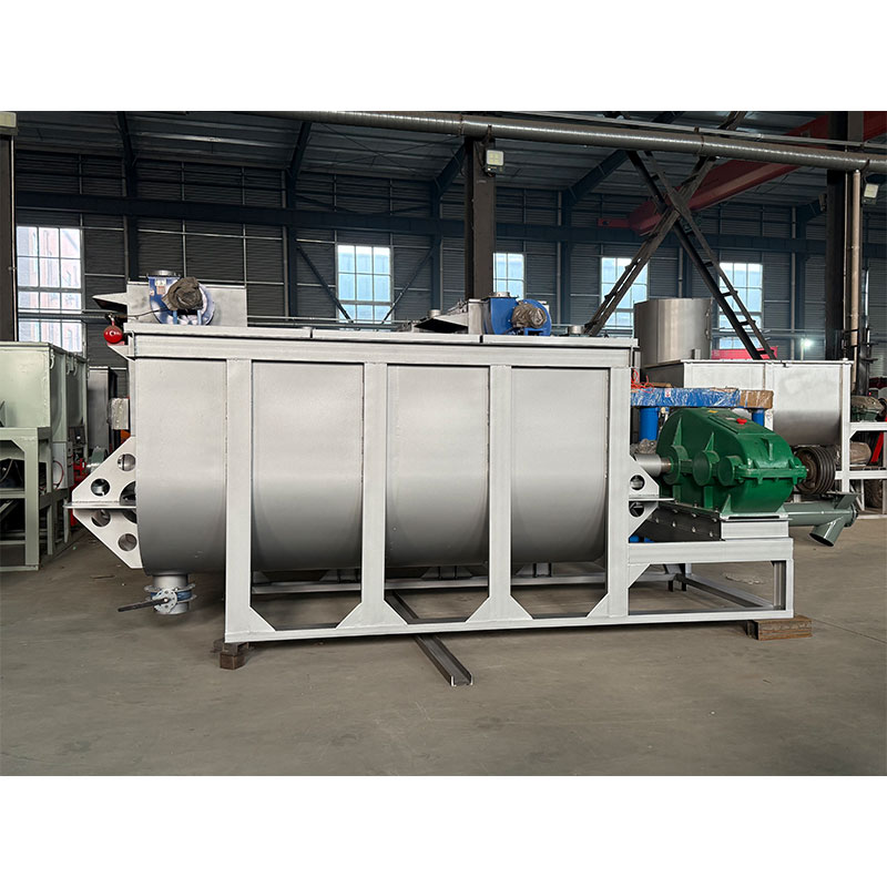 Специализированный бетоносмеситель объемом 5,5 кубических метров: высокоэффективное производство строительного раствора.