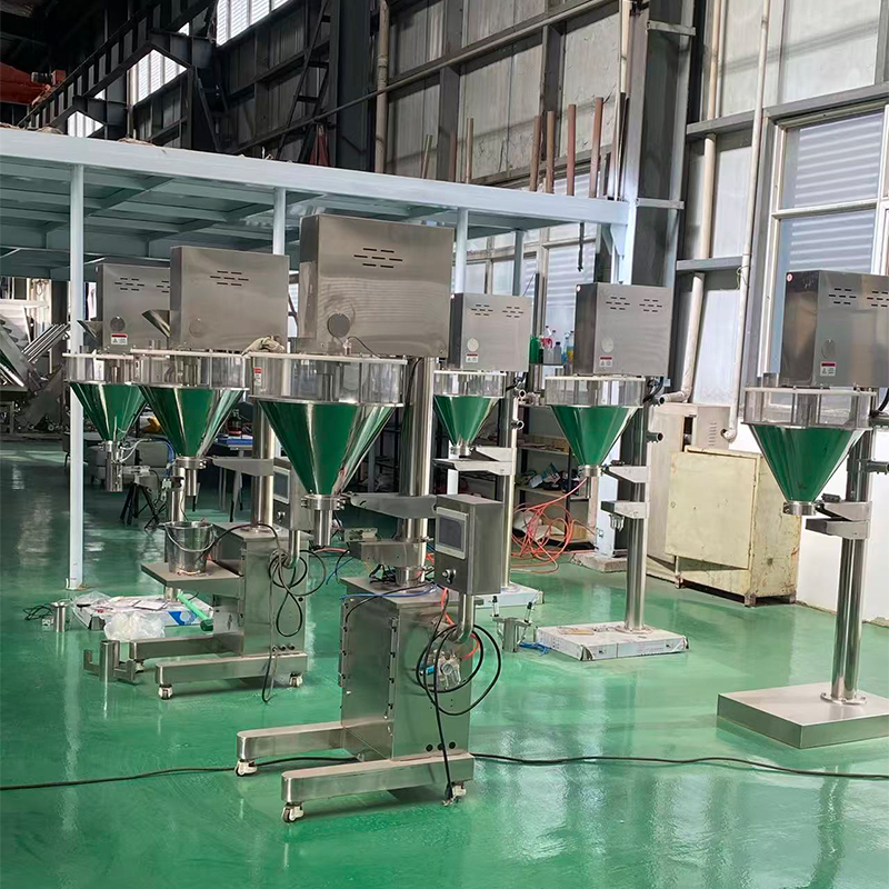 Полуавтоматическая машина для упаковки порошковых продуктов, недавно экспортированная (3)