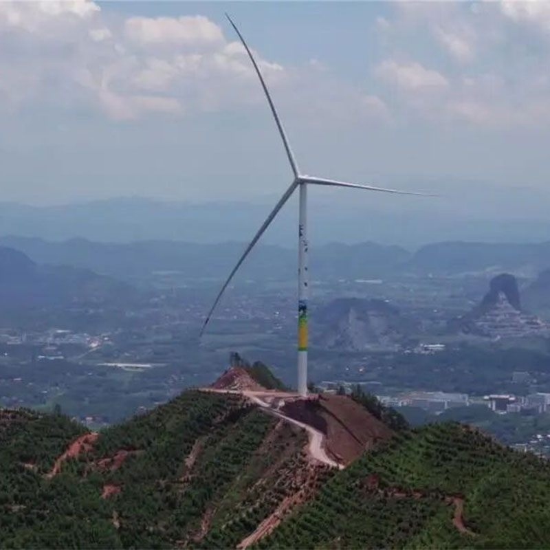 XCMG предлагает точные решения для подъёма ветряных турбин, разработанные с учётом индивидуальных особенностей для любых условий.