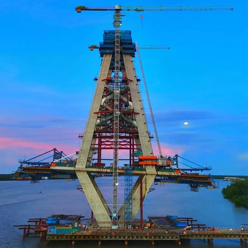 В ходе совместного строительства «Алмазного моста» между Китаем и Малайзией был достигнут очередной прорыв: башенные краны Zoomlion помогли создать новую достопримечательность.