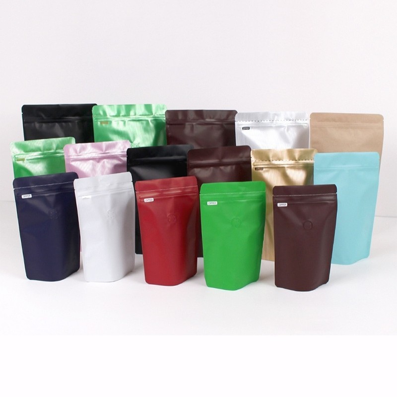 Пакеты с застежкой-молнией и вертикальным креплением: компактные, функциональные.