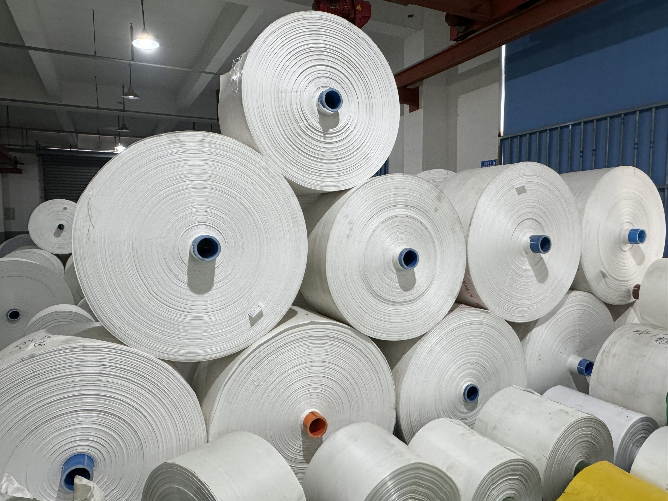 Высокопрочные рулоны полипропиленовой ткани — производство на оборудовании STARLINGER