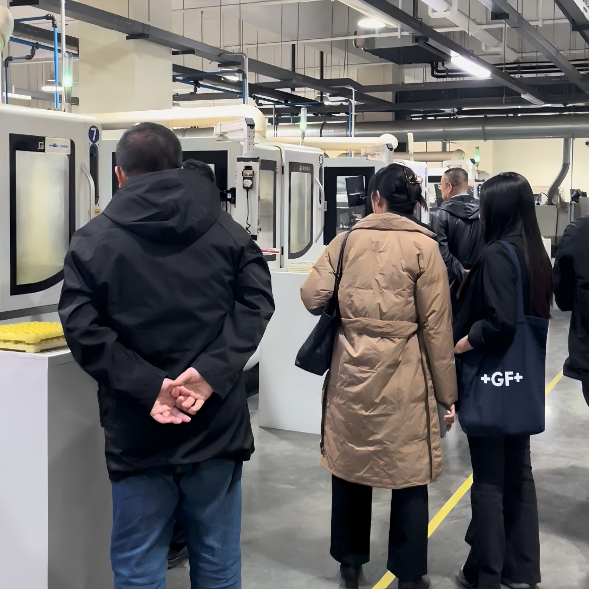 Xi’an Wanwei Machinery Manufacturing Co., Ltd. совместно с тремя международными брендами провела семинар по высокоточным авиационно-космическим технологиям обработки