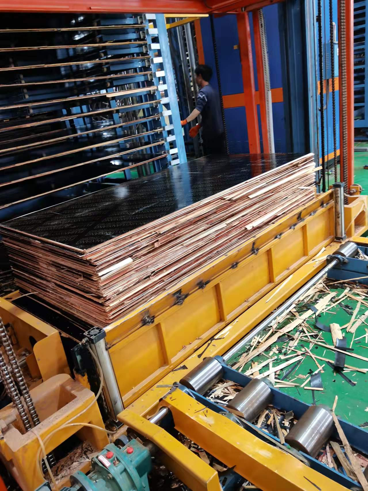 Строительная пленка Лицевая фанера