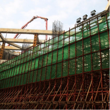 От стальной опалубки до «стального дворецкого»: революция в сфере услуг в Центральной Азии на предприятии из Синьцзяна.