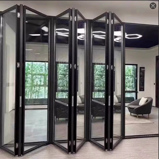 Сдвижные окна, складывающиеся по бокам